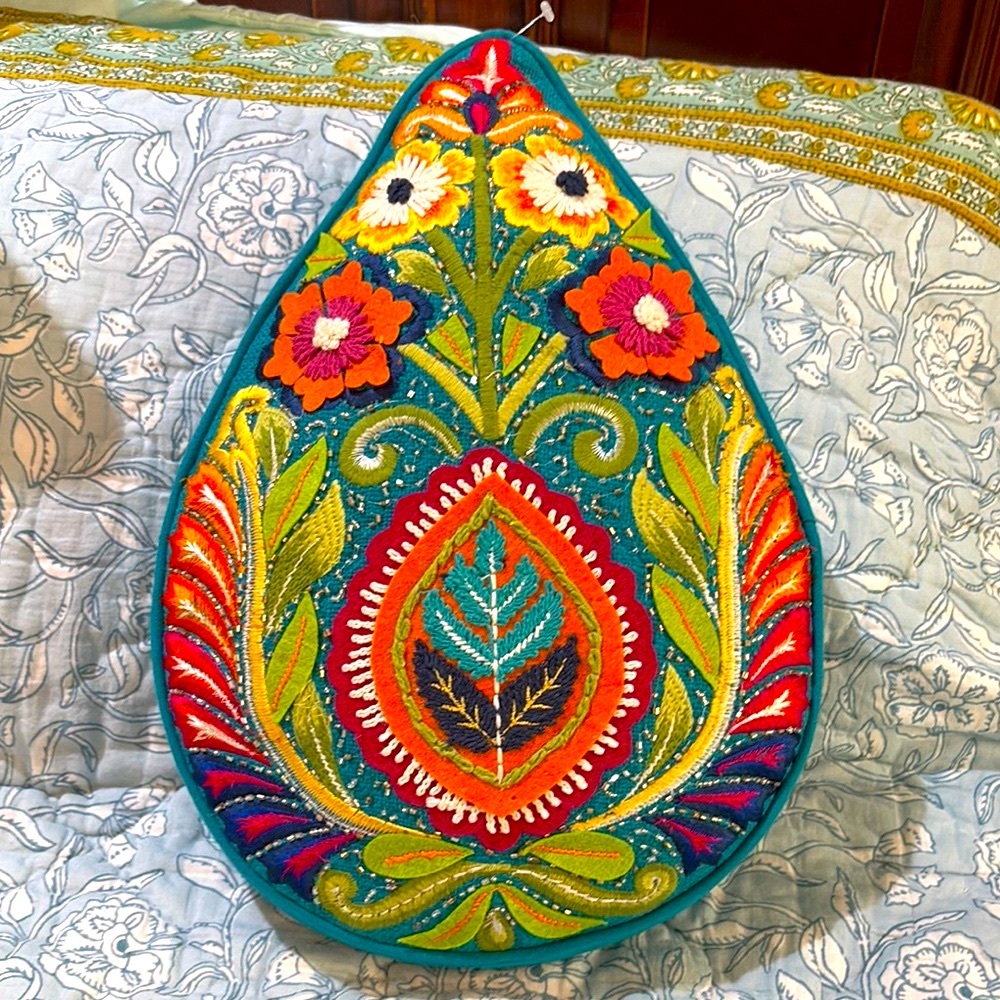NWOT- Colorful Embroidered Teardrop Accent Pillow, unique, perfect condition - Picture 1 of 16